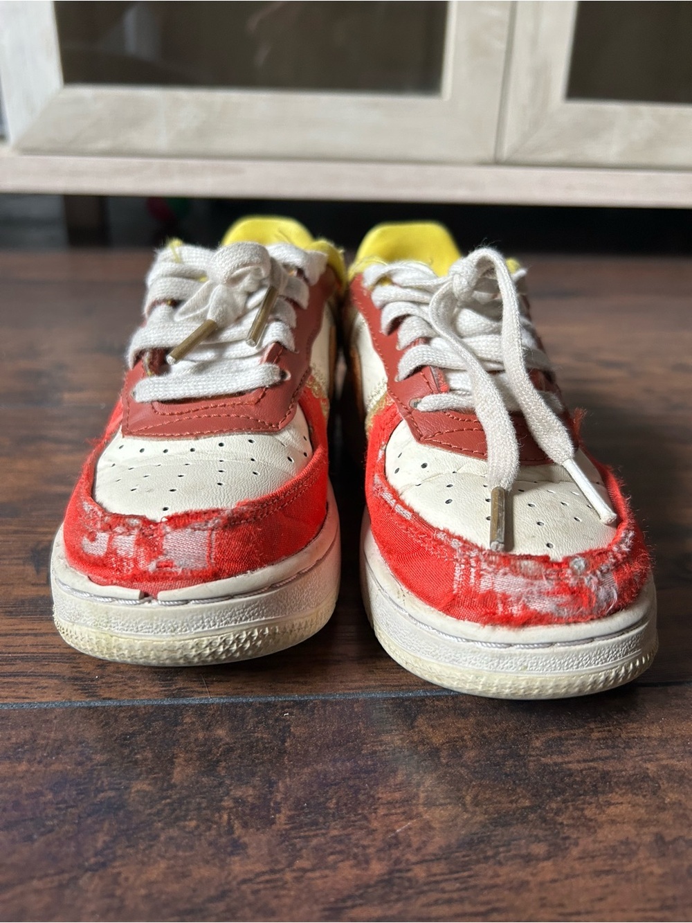 Nike Kids Red and Cream Low-Top Sneakers